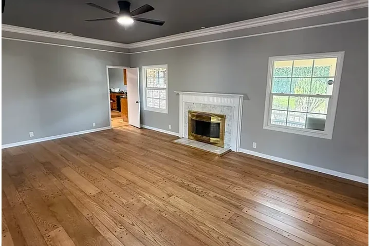 $2090 : A beautifully maintained 3-bed image 1