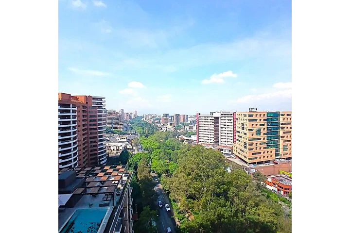$1600 : Apartamento en Renta zona 14 image 5