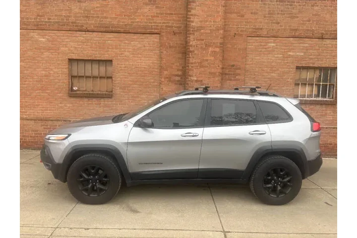 $10000 : 2015 Cherokee Trailhawk image 3