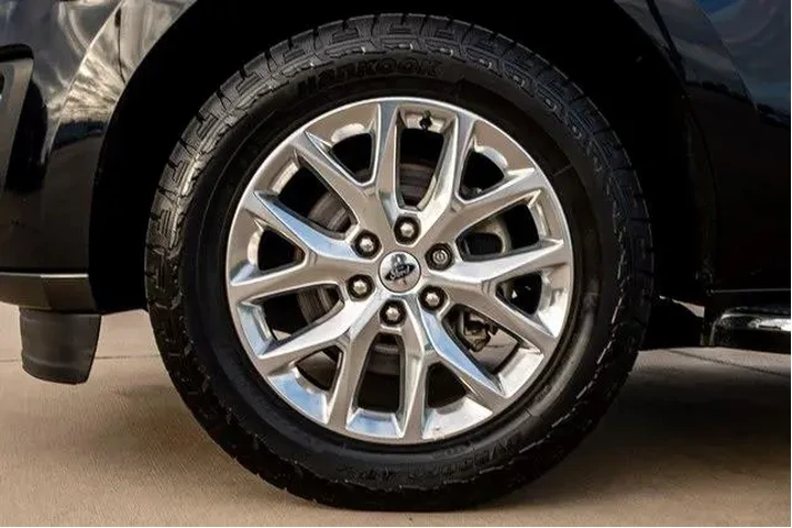 $26700 : Ford Expedition 2020 4x2 XLT image 6