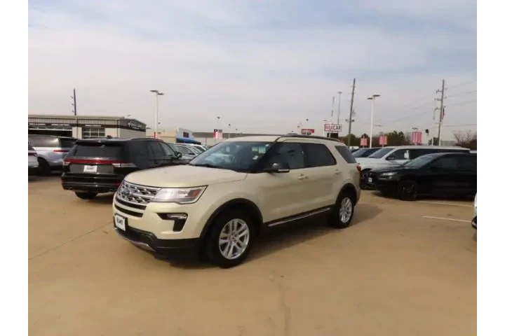$16911 : Ford Explorer 2018 XLT 4dr S image 2