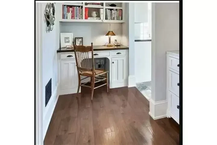 INSTALACIÓN  Y VENTA DE PISOS image 6