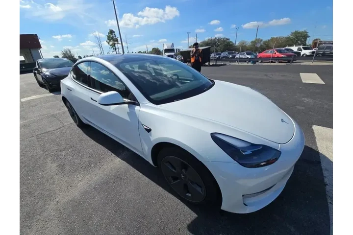 $22490 : Tesla Model 3 2023 4dr Sedan image 1