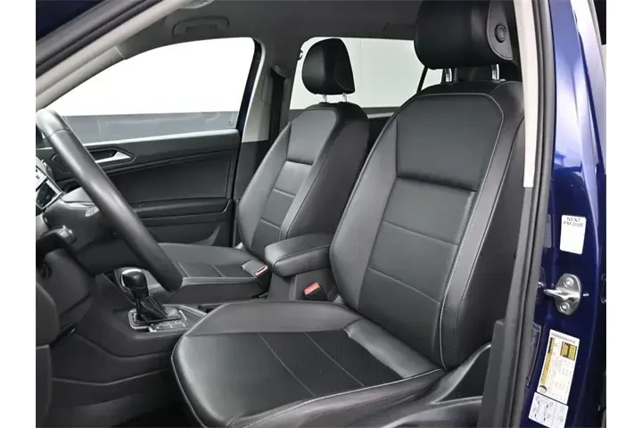 $19087 : Volkswagen Tiguan 2021 SE 4d image 6