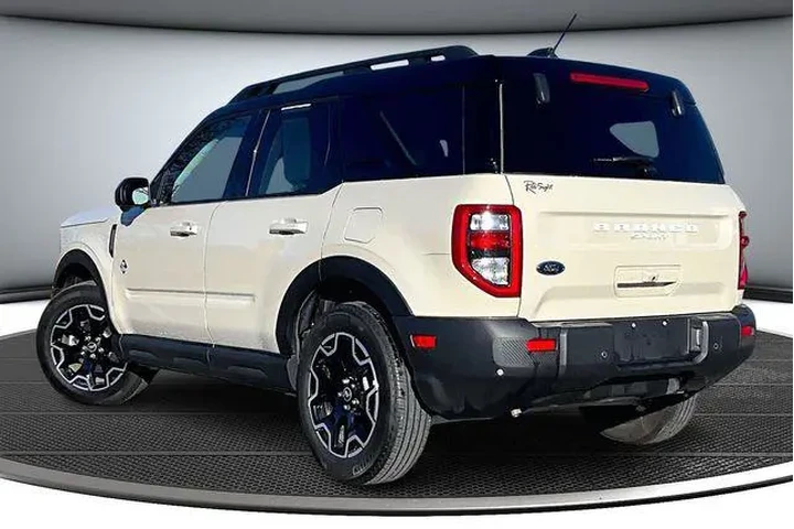 $29900 : Ford Bronco Sport 2025 AWD O image 4
