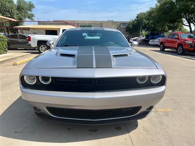 $16586 : 2017 DODGE CHALLENGER SXT Plus image 5