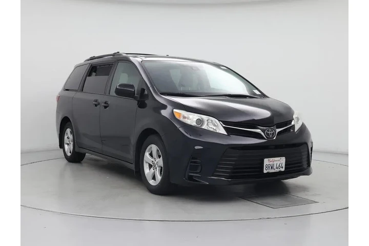 $31998 : Toyota Sienna 2020 LE 7-Pass image 1