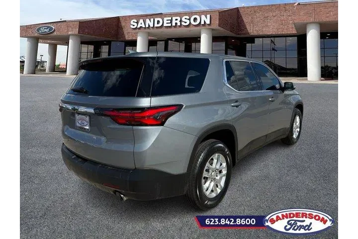 $27888 : Chevrolet Traverse 2023 LS 4 image 3