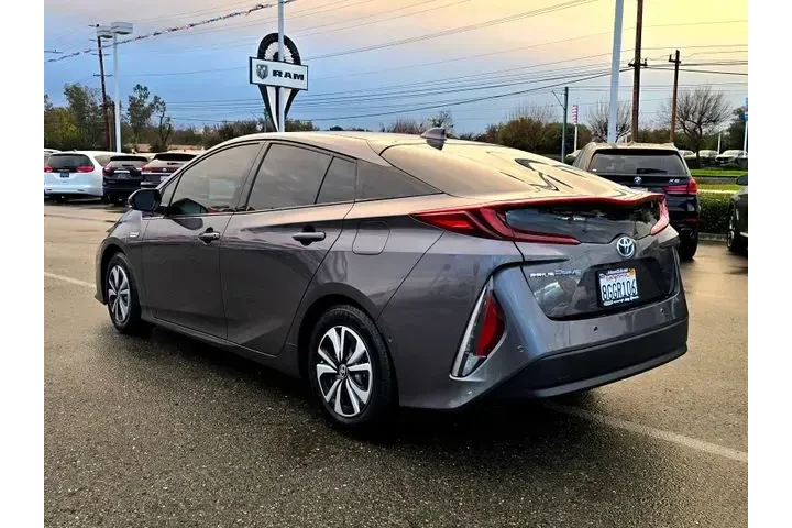 $21900 : Toyota Prius Prime 2018 Plus image 6