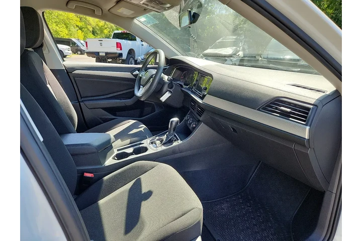 $15641 : Volkswagen Jetta 2019 S 4dr image 10