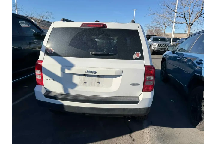 $12064 : Jeep Patriot 2016 4x4 Latitu image 10