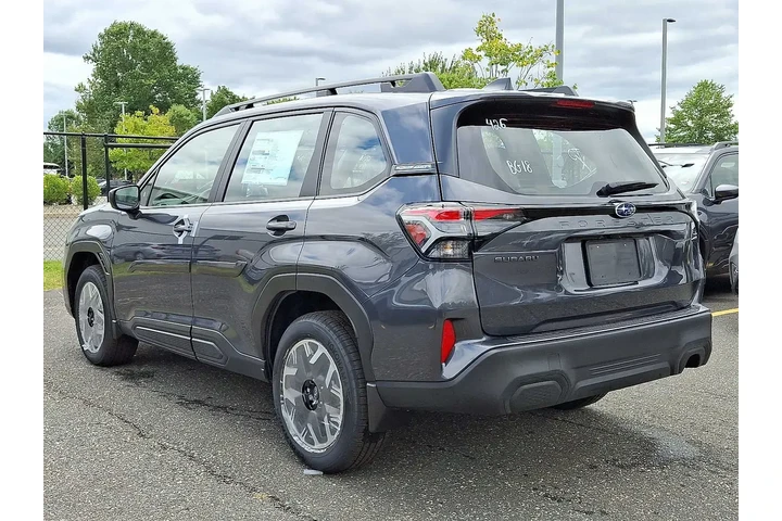 $28995 : Subaru Forester 2025 AWD Bas image 3
