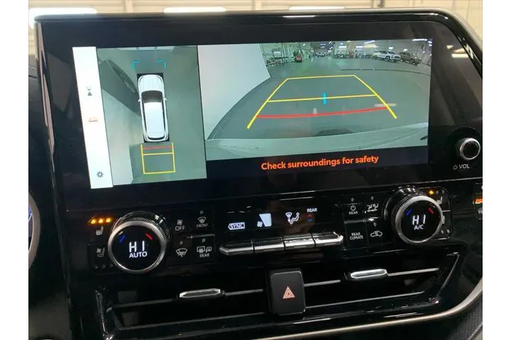 $39989 : Toyota Highlander 2023 AWD L image 7