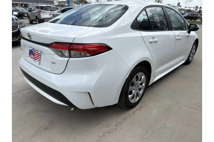 $14990 : 2022 Corolla LE image 7