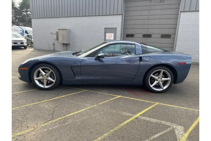 $32595 : Chevrolet Corvette 2011 2dr image 9
