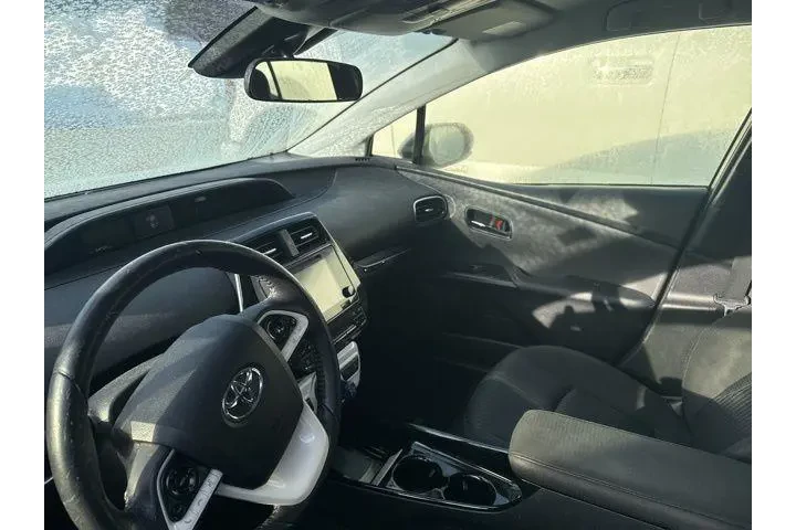 $17728 : Toyota Prius 2017 Two Eco 4d image 5