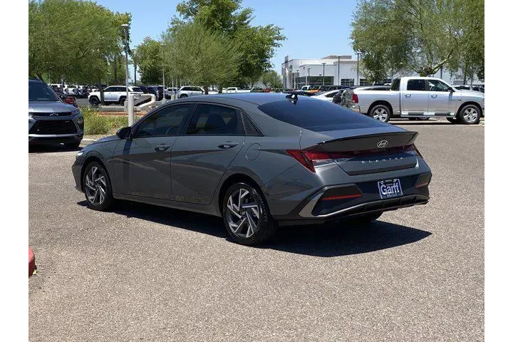 $20083 : Hyundai ELANTRA 2025 SEL Spo image 5