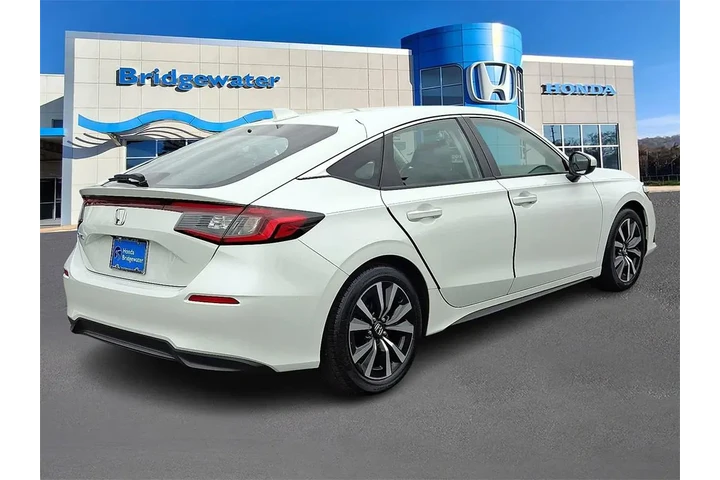 $24295 : Honda Civic 2024 EX-L 4dr Ha image 6