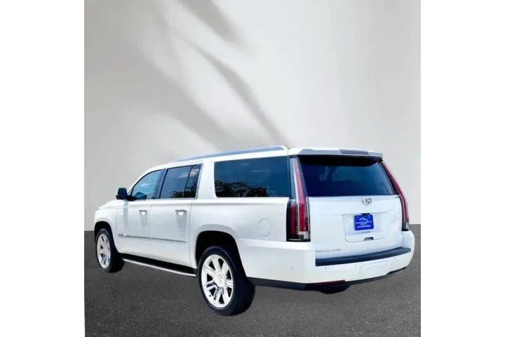 $29990 : 2018 Escalade ESV Luxury image 6