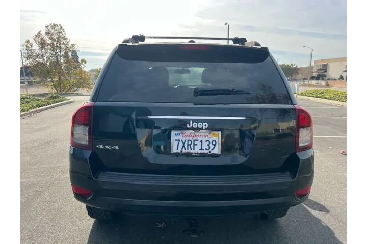 $7700 : 2016 Compass Sport image 10