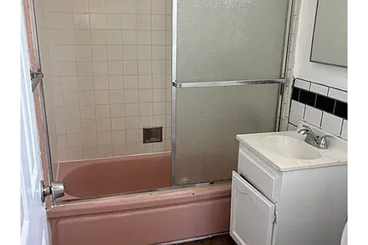 $1650 : L.A./ 90044,  RENTO APTO image 4