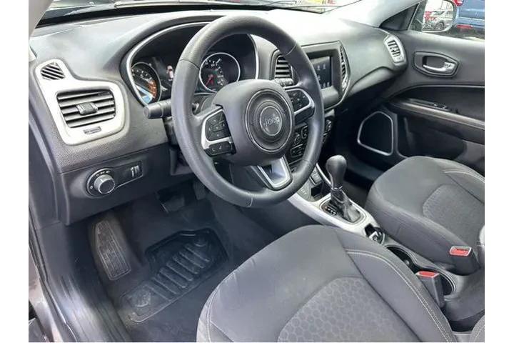 $14000 : Jeep Compass 2018 4x4 Sport image 7