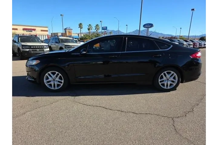 $12101 : Ford Fusion 2016 SE 4dr Seda image 3