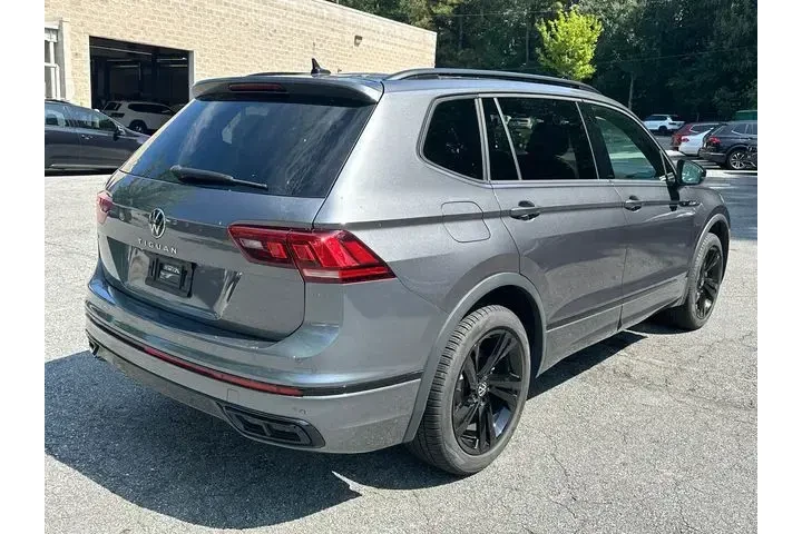 $26719 : Volkswagen Tiguan 2024 SE R- image 7