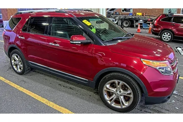 $8995 : 2014 Explorer Limited image 3