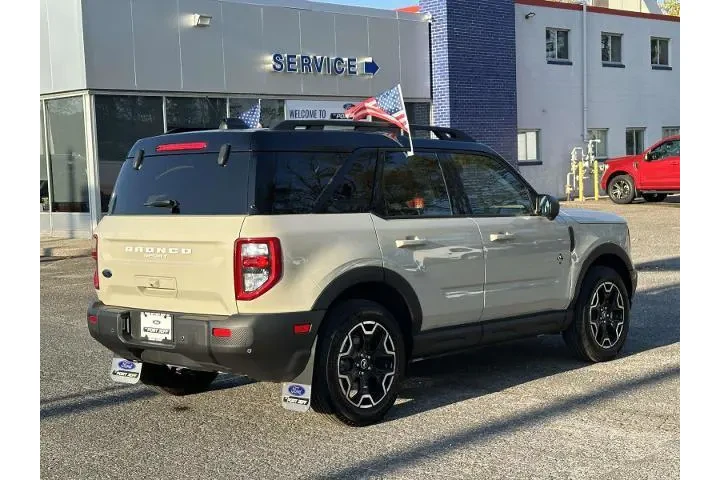 $35600 : Ford Bronco Sport 2025 AWD O image 6