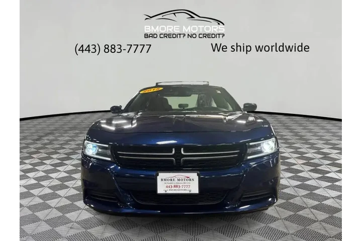 2015 Charger SE image 3