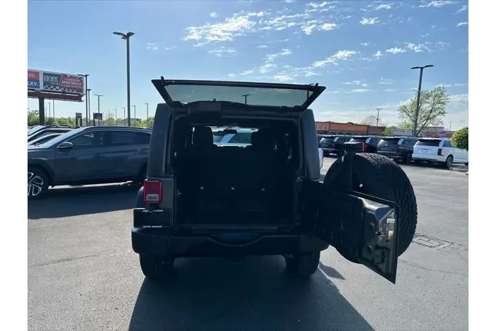 $21990 : Jeep Wrangler Unlimited 2017 image 10