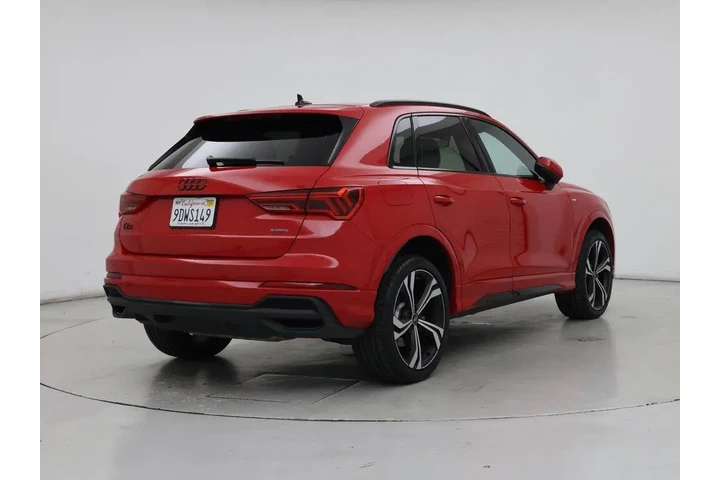 $30998 : Audi Q3 2023 AWD quattro S l image 8