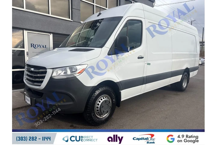 $43995 : 2019 Freightliner Sprinter 35 image 1