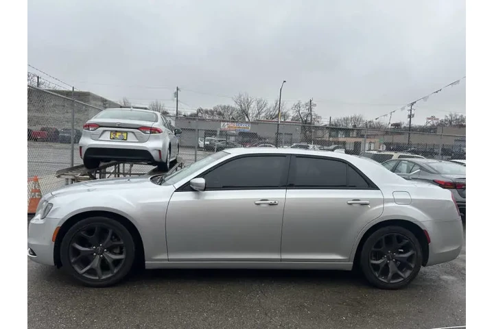 $26995 : 2023 300 S V6 image 5