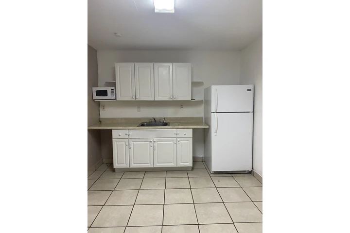 $1650 : efficency image 3