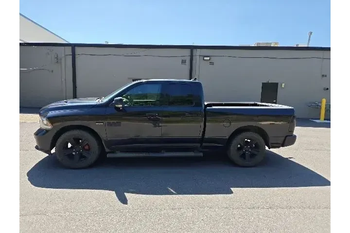 $16490 : Ram 1500 2017 4x2 Sport 4dr image 5