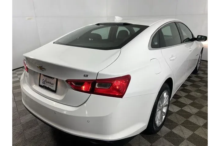 $18957 : Chevrolet Malibu 2024 LT 4dr image 6