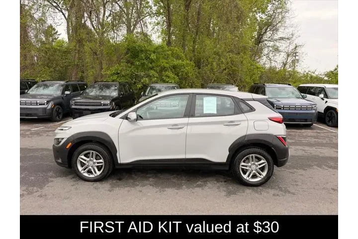 $17750 : Hyundai KONA 2023 AWD SE 4dr image 6