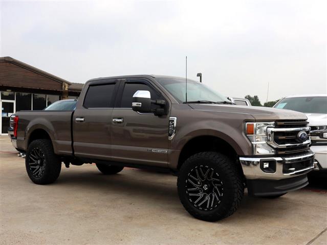 $65995 : 2022 F-250 SD King Ranch Crew image 2