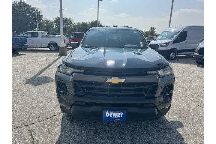 $37977 : Chevrolet Colorado 2024 4x4 image 2