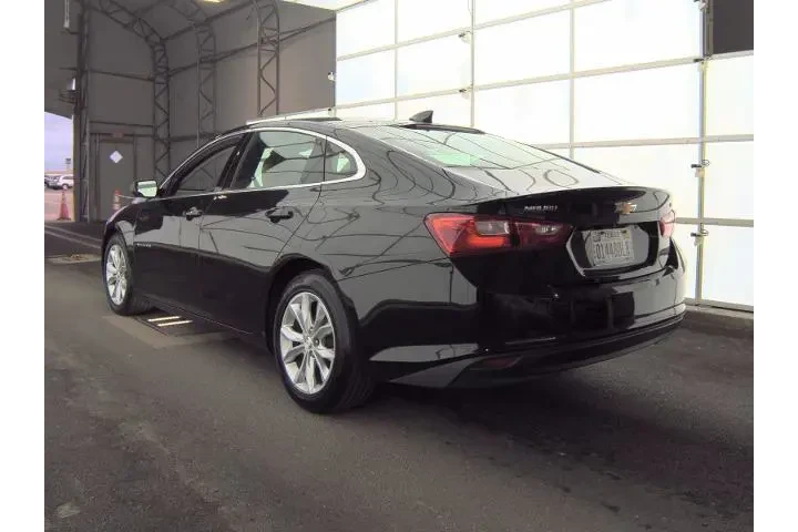 $16998 : Chevrolet Malibu 2023 LT 4dr image 2