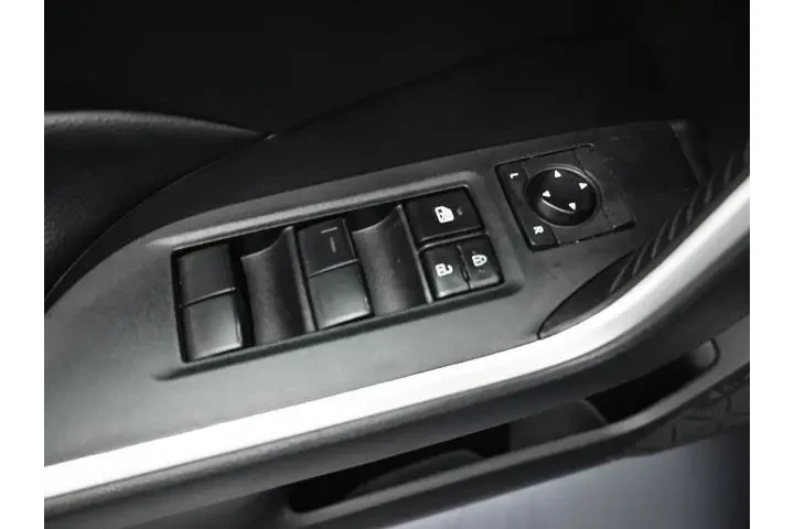 $25495 : Toyota RAV4 2022 AWD LE 4dr image 6