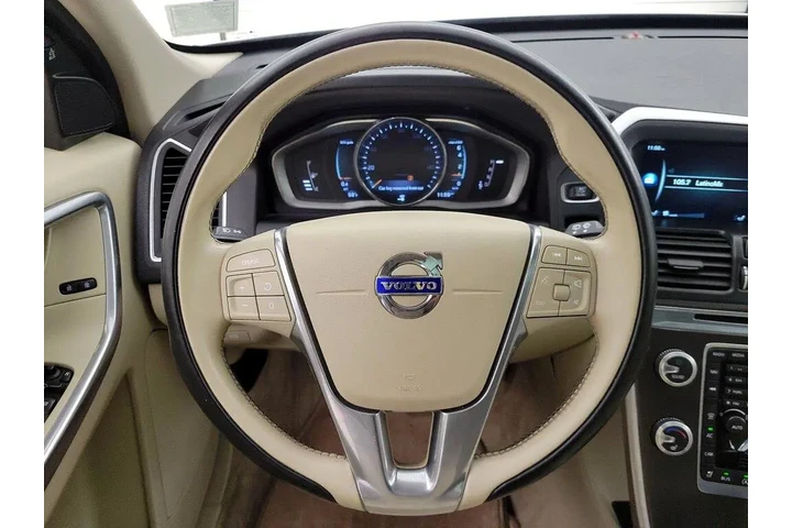 $16998 : Volvo XC60 2016 T5 Drive-E P image 10