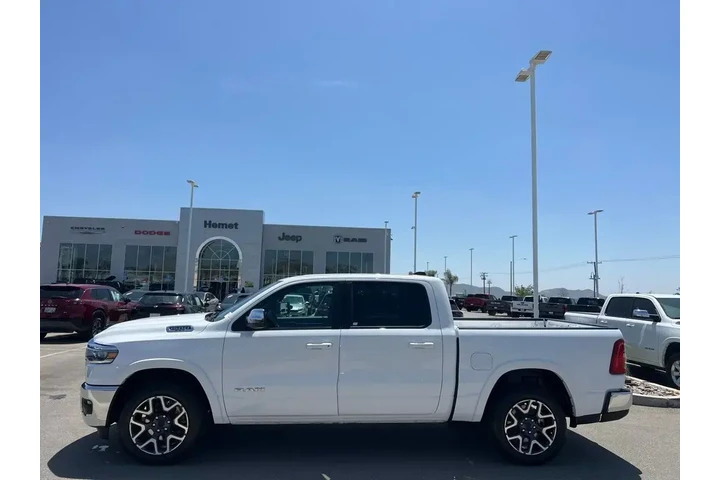 $39954 : Ram 1500 2025 4x4 Laramie 4d image 5