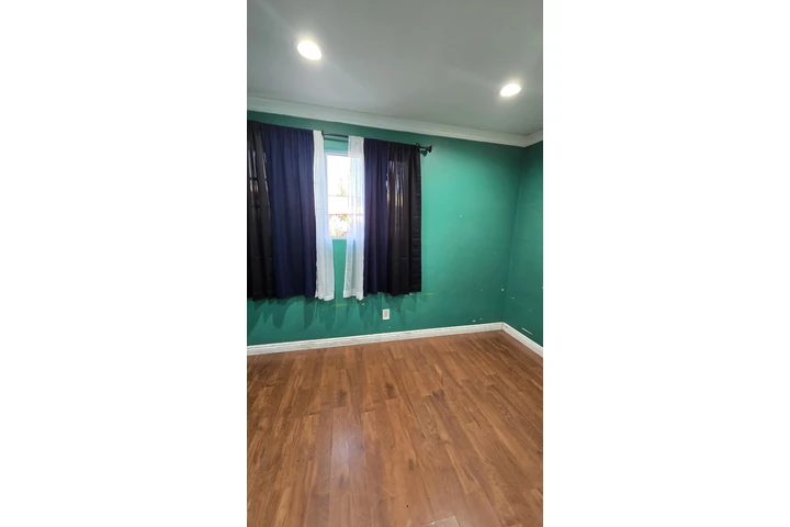 $750 : Rento cuarto en Long beach image 4