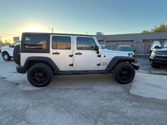 $13900 : 2011 Wrangler Unlimited Sport image 6