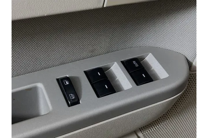 $12975 : Ford Escape 2012 XLT 4dr SUV image 9