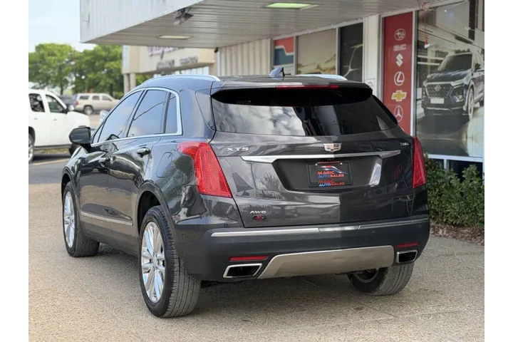 $12999 : 2017 XT5 Platinum image 7