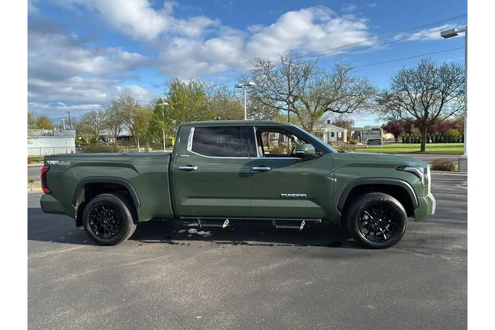 $50989 : Gold Certified 2022 Tundra Li image 10